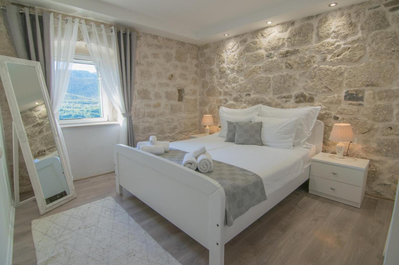 Villa Milena With Heated Pool And Jacuzzi Kostanje 외부 사진