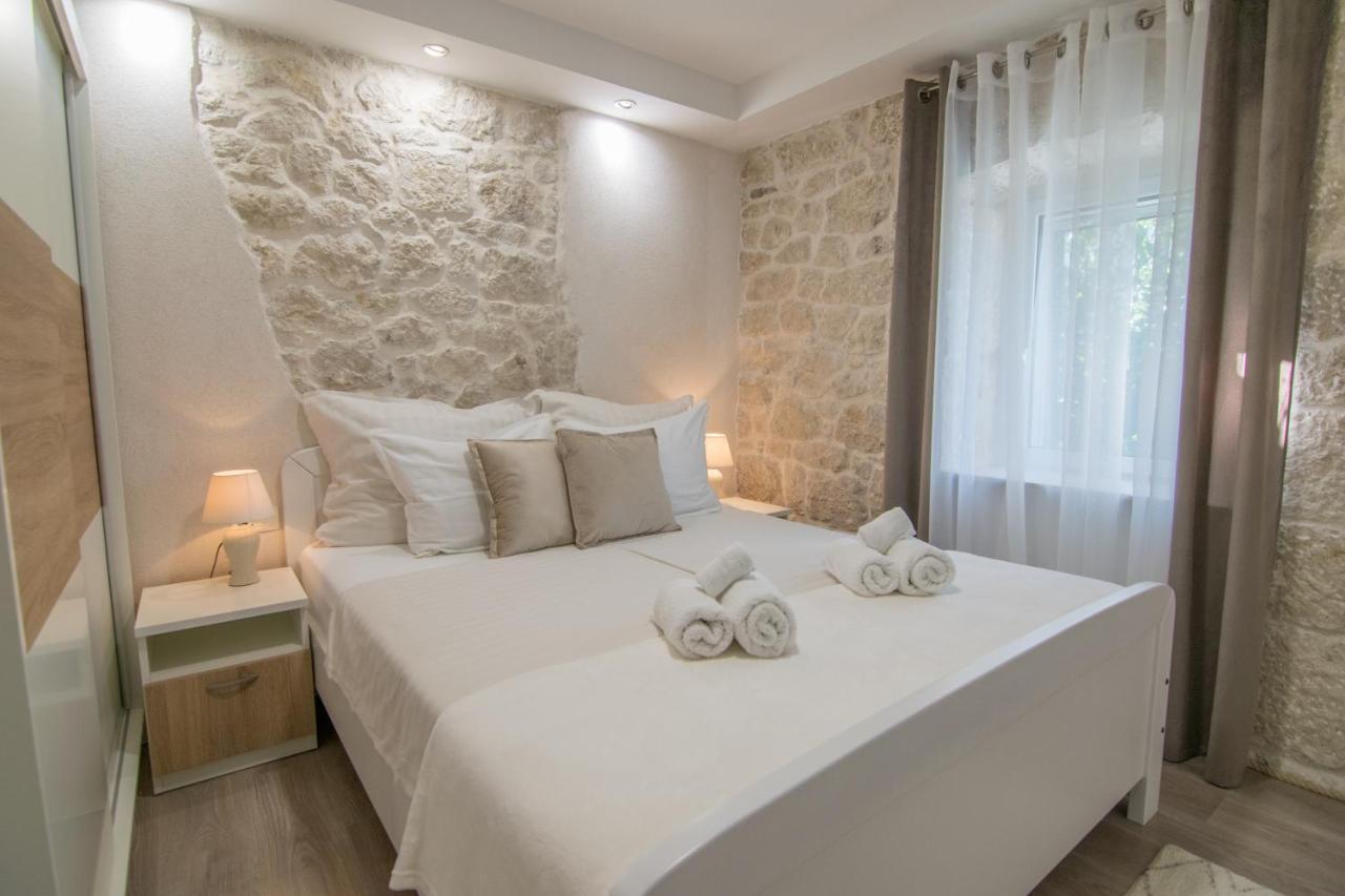 Villa Milena With Heated Pool And Jacuzzi Kostanje 외부 사진