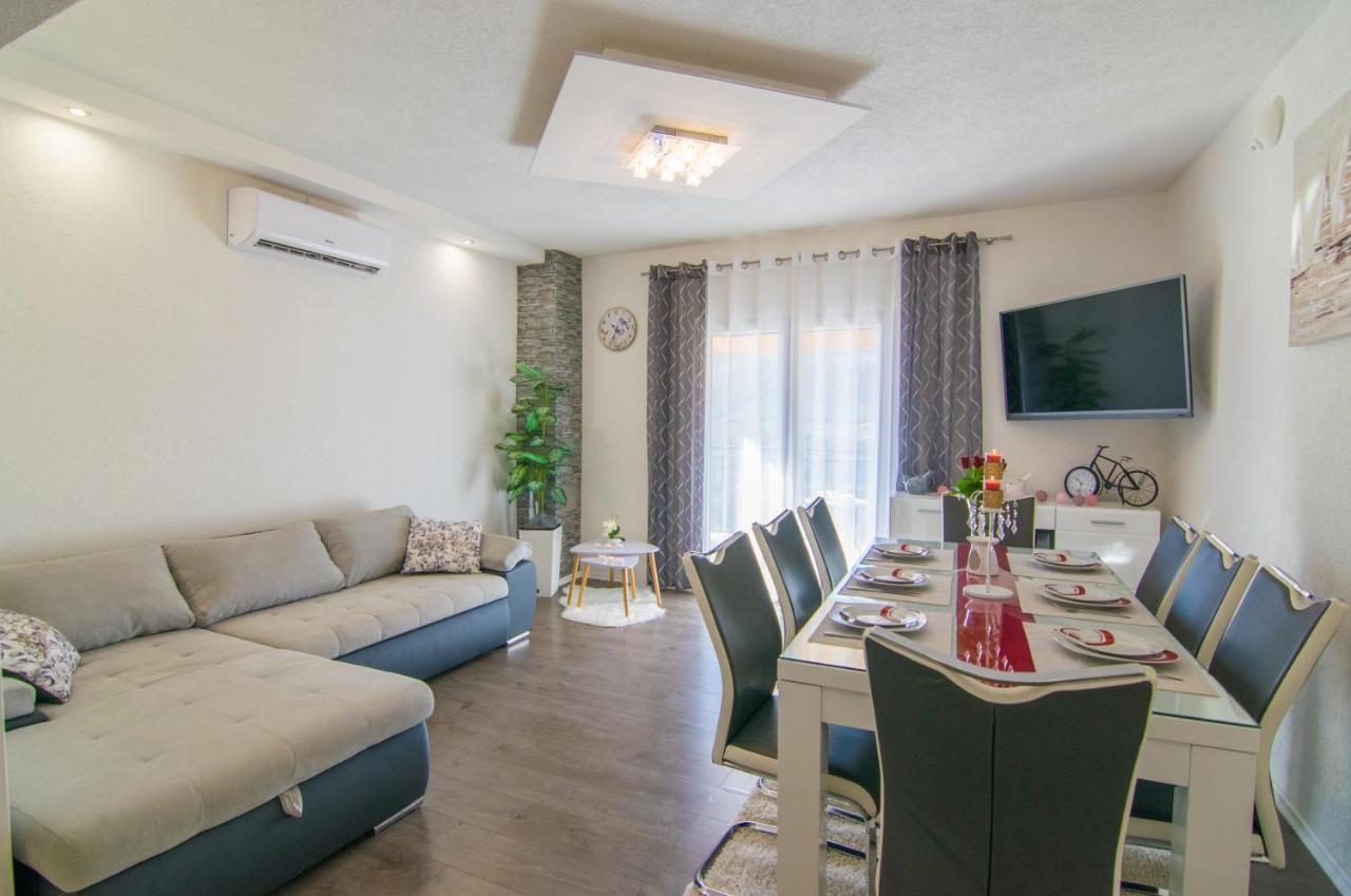 Villa Milena With Heated Pool And Jacuzzi Kostanje 외부 사진