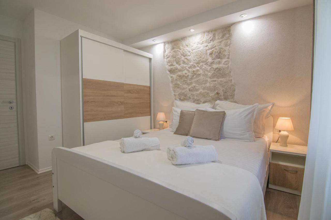 Villa Milena With Heated Pool And Jacuzzi Kostanje 외부 사진