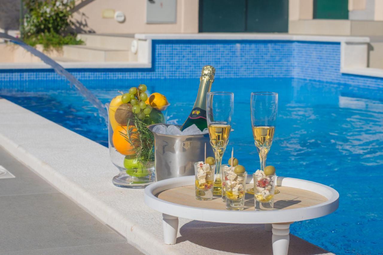 Villa Milena With Heated Pool And Jacuzzi Kostanje 외부 사진