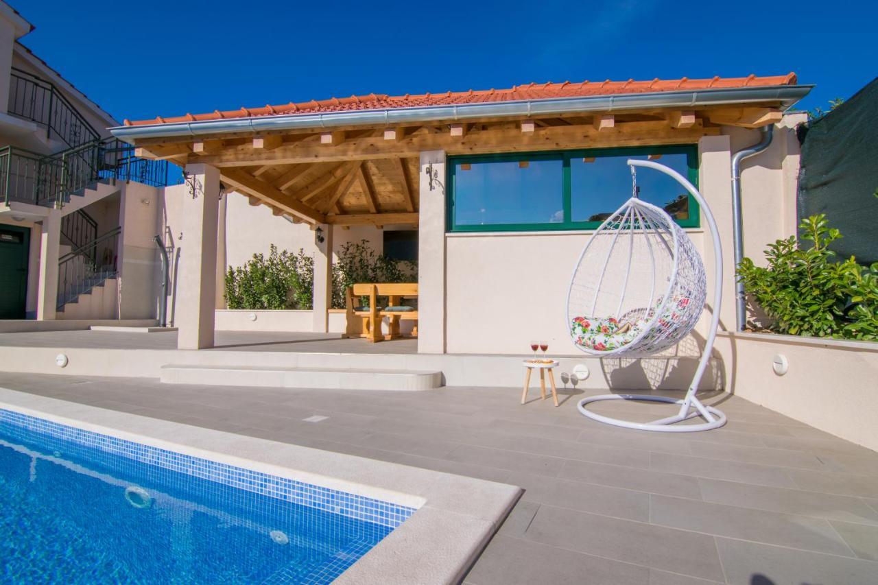 Villa Milena With Heated Pool And Jacuzzi Kostanje 외부 사진